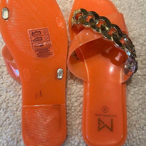 Beach sandals - Picture 2 of 2